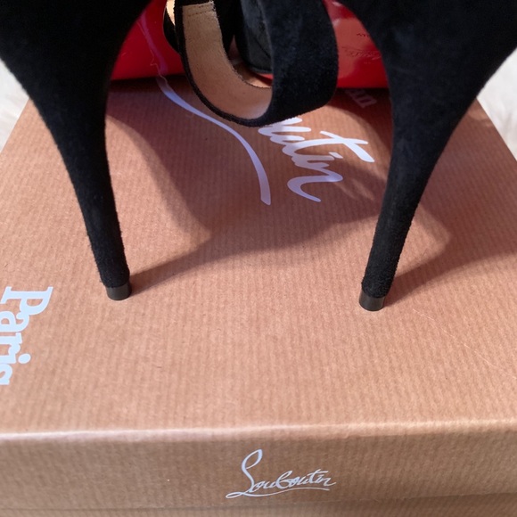 Christian Louboutin Actina size 38.5 with box auth - Picture 5 of 8